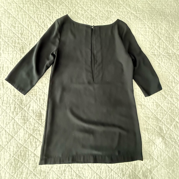 Tildon Classic Black Midi Dress - Picture 5 of 7